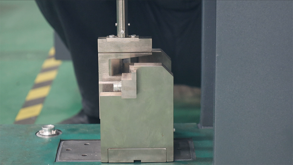 擺錘沖擊試驗機在塑料行業的應用 擺錘沖擊試驗機在塑料行業的應用